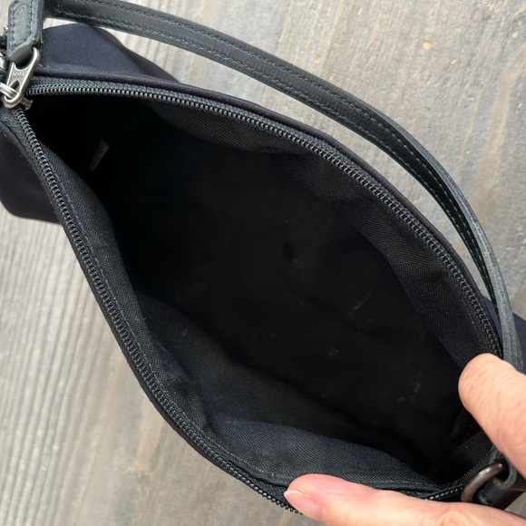 Authentic Vintage Tiny Coach Handbag/wristlet/makeup bag/pencil bag - Picture 5 of 8